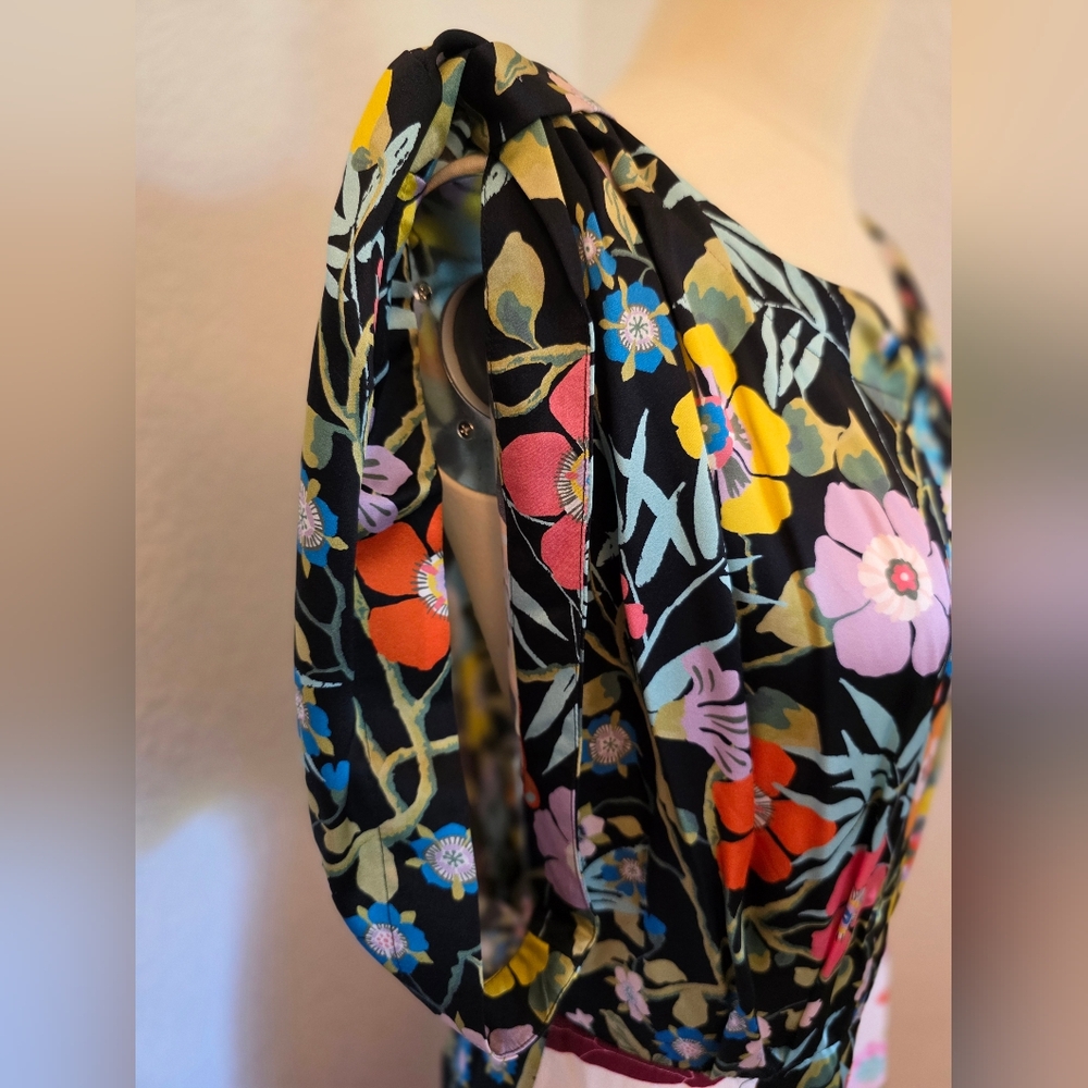 SALE Colorful Feminine Dress - Picture 7 of 16